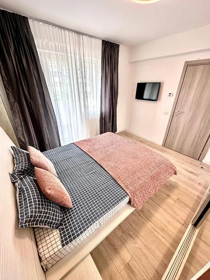 Mega Rossa Residence Bucharest 0*,  Romania
