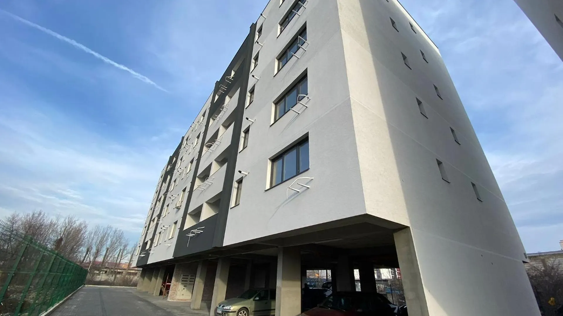 Mega Rossa Residence Bucharest 0*,  Romania