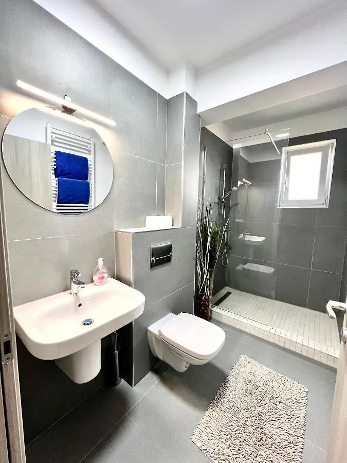 Mega Rossa Residence Bucharest 0*,  Romania